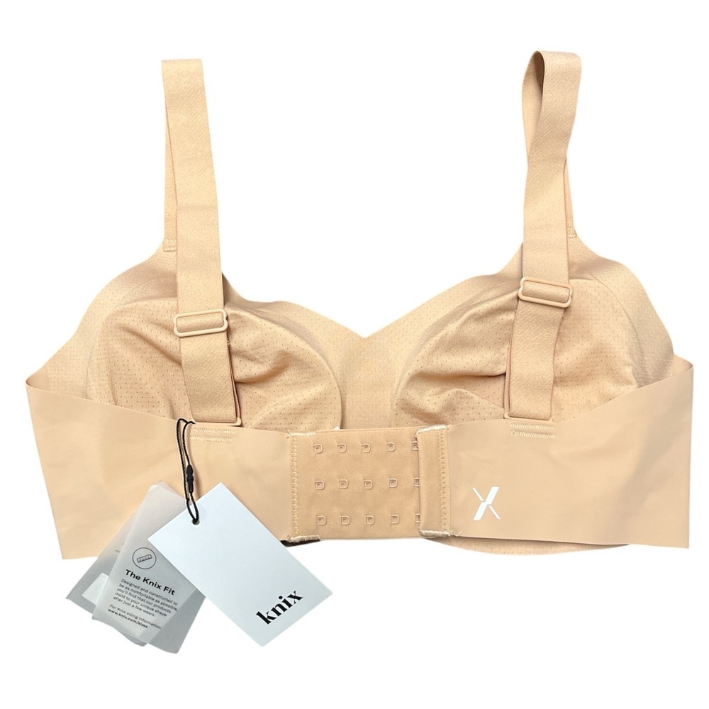 Knix Beige Padded V-Neck Revolution Bra - Picture 2 of 4